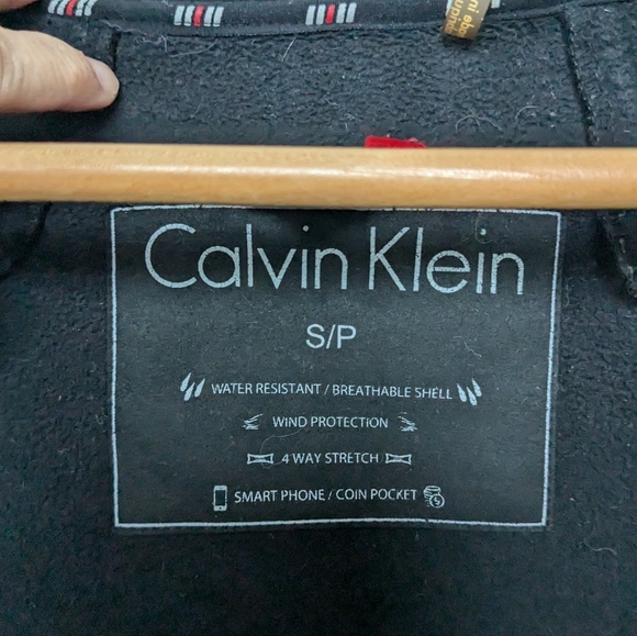 Water resistant, windproof softshell jacket - Picture 5 of 6